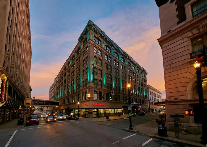 Embassy Suites Louisville Downtown