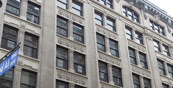 Hotel Embassy Downtown